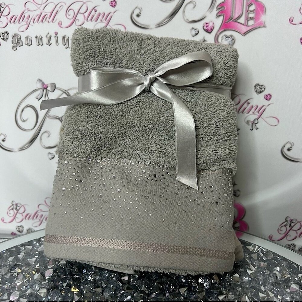 2 set hand towels bling rhinestone silver grey  Towel Set with Silver Ribbon